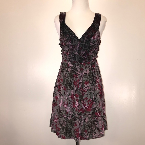 Wallflower Dresses & Skirts - Wallflower Vintage Floral Print Dress with Lace
